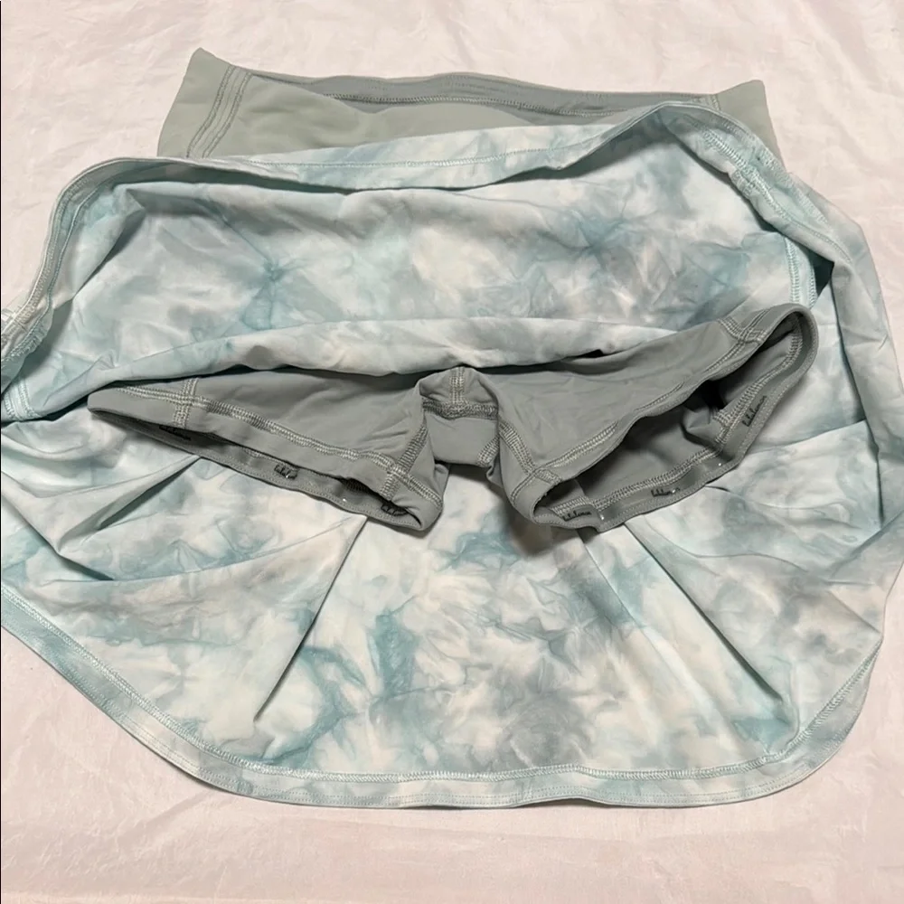 Lululemon Athletica Blue and White Skater Skorts - Picture 6 of 7